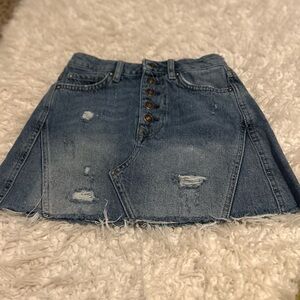Free People we the people Denim Mini micro Skirt 24 distressed S1